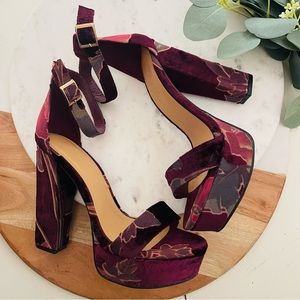 Bamboo Velvet Floral Tournament Platform Chunky Sandals